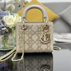 Dior Mini Lady Dior 17  x 15  x 7cm