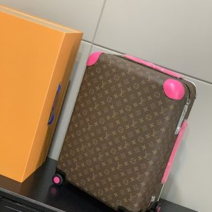 Louis Vuitton LV Horizon 55 Colormania Fuchsia M46780 15 x 21.7 x 8.3 inches
