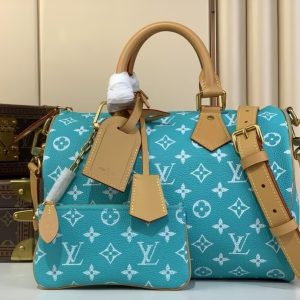 Alternative view of LV Speedy P9 Bandouli¨¨re 30 M21108 30 x21x17cm
