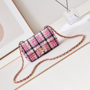 Alternative view of CHANEL MINI CLASSIC HANDBAG 12 ¡Á 20 ¡Á 6 cm