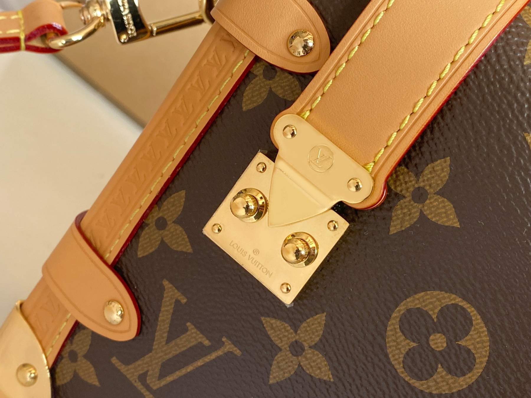 LV Side trunk MM M46358 8.3 x 5.5 x 2.4 inches - Image 13