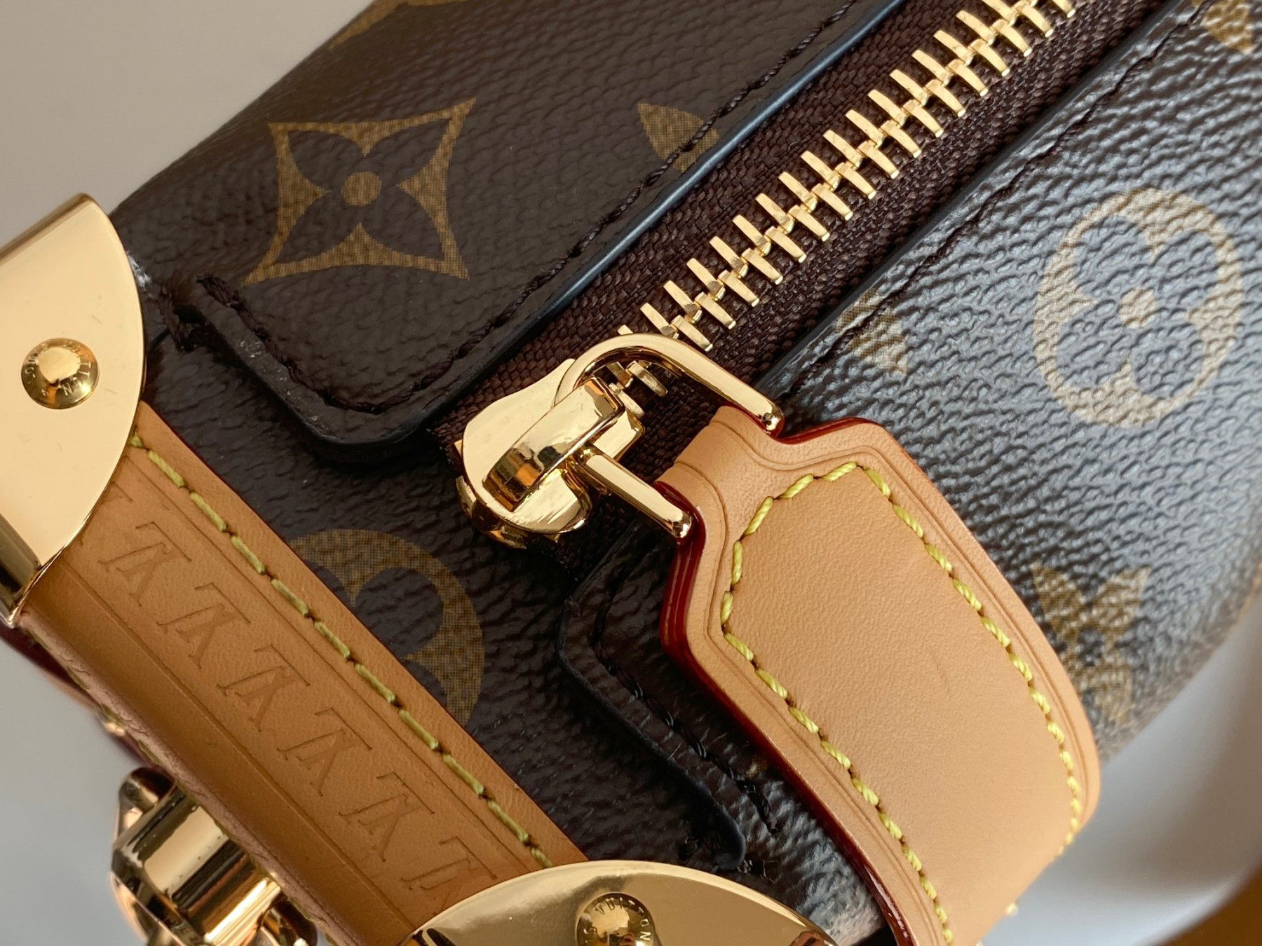 LV Side trunk MM M46358 8.3 x 5.5 x 2.4 inches - Image 16