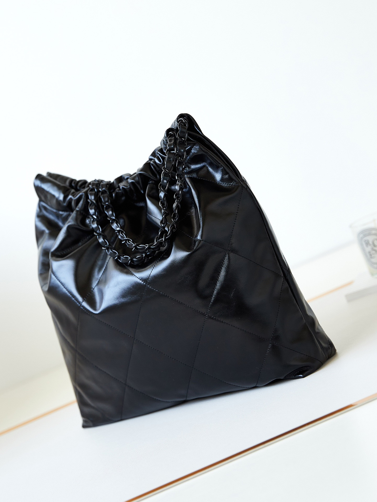 CHANEL 22 HANDBAG Shiny Calfskin ALL Black 15.21¡Á16.38¡Á3.12 in - Image 4