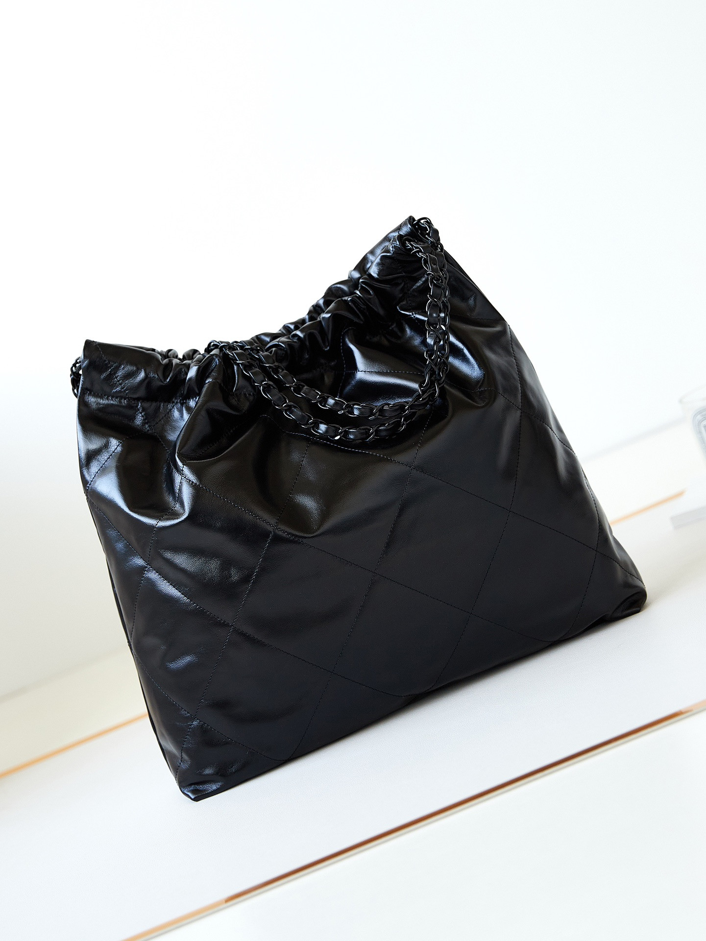 CHANEL 22 HANDBAG Shiny Calfskin ALL Black 15.21¡Á16.38¡Á3.12 in - Image 6