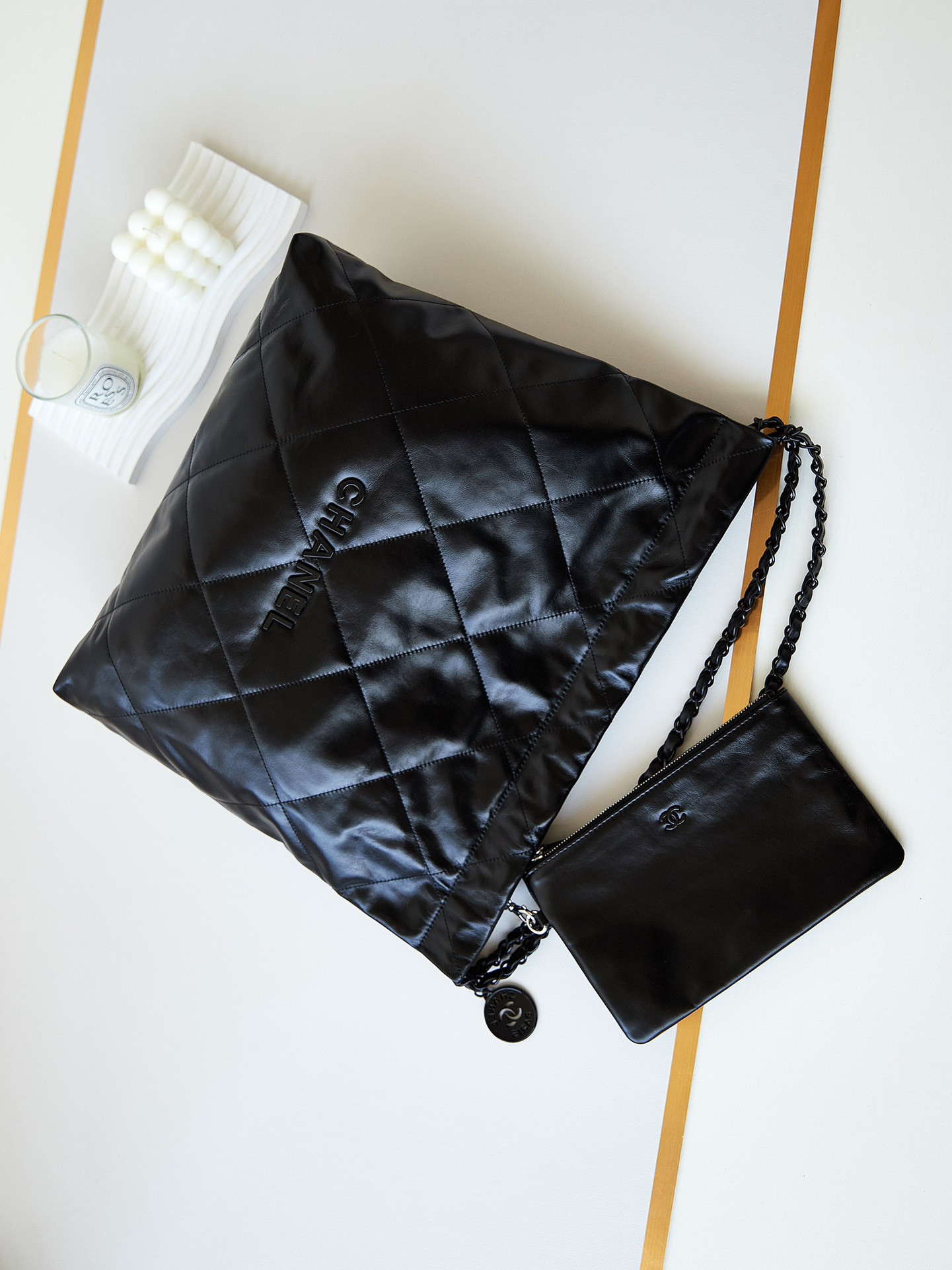 CHANEL 22 HANDBAG Shiny Calfskin ALL Black 15.21¡Á16.38¡Á3.12 in - Image 8