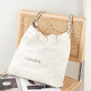 CHANEL 22 HANDBAG Metallic Shaded Calfskin & Silver-Tone Metal White 15.21¡Á16.38¡Á3.12 in