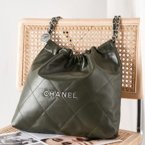 CHANEL 22 HANDBAG Shiny Calfskin Black IN SILVER Metal 15.21¡Á16.38¡Á3.12 in