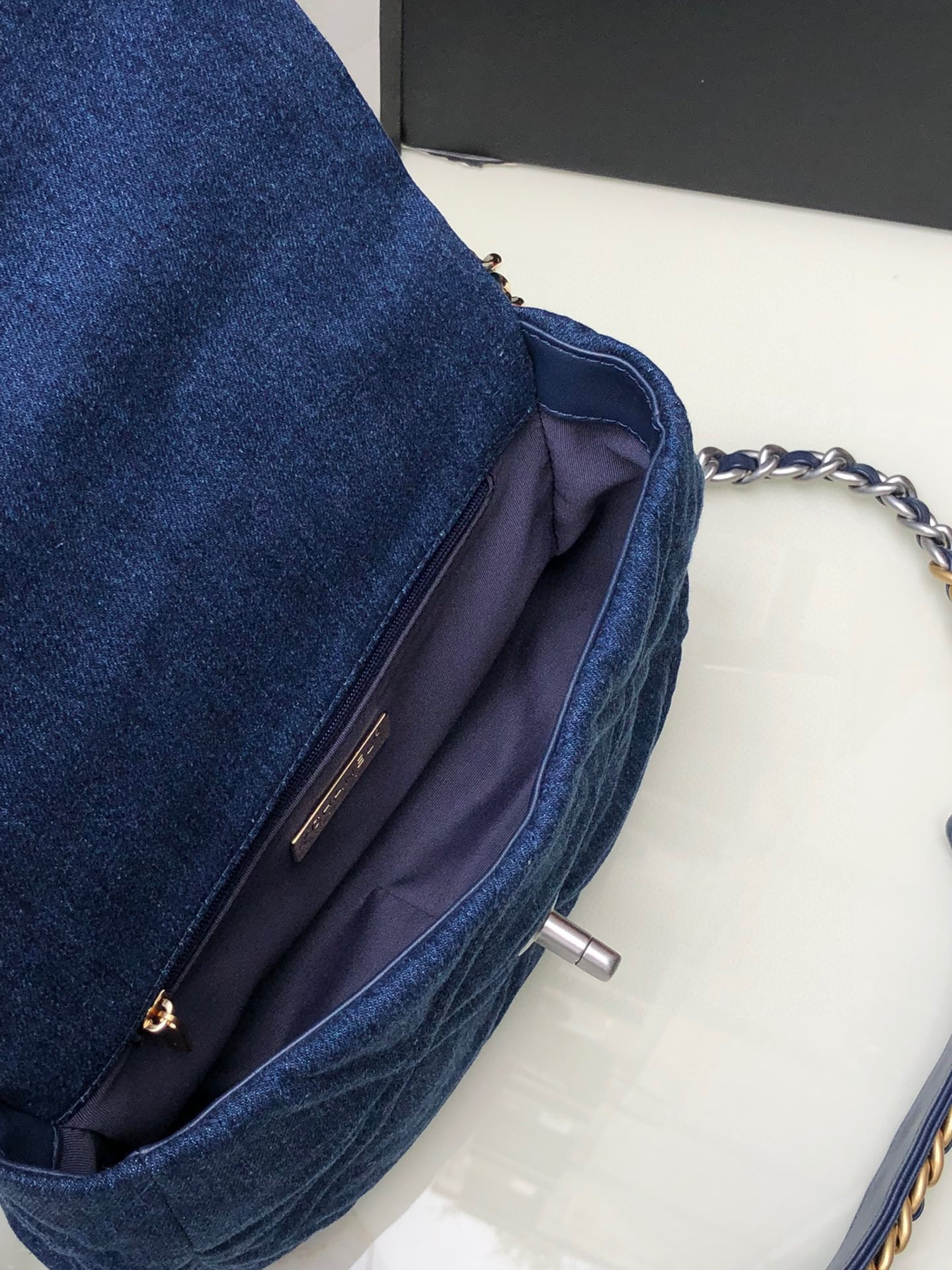 CHANEL 19 HANDBAG, Gold-Tone, Silver-Tone & Ruthenium-Finish Metal Navy 6.2 ¡Á 10.1 ¡Á 3.5 in - Image 9