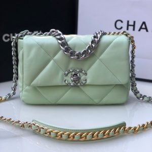 Alternative view of CHANEL 19 HANDBAG Shiny Leather, Gold-Tone, Silver-Tone & Ruthenium-Finish Metal Green 6.2 ¡Á 10.1 ¡Á 3.5 in
