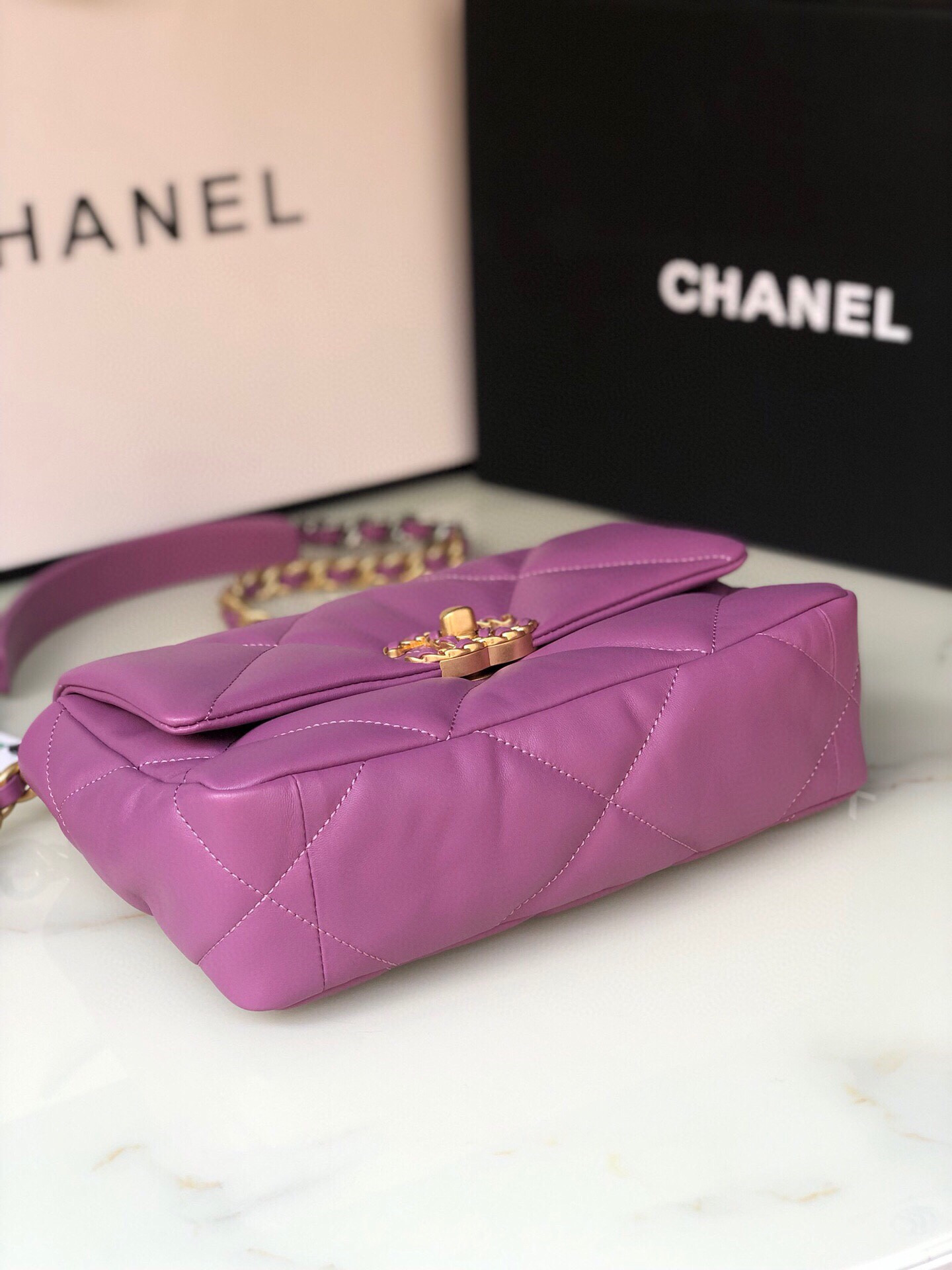 CHANEL 19 HANDBAG Shiny Leather, Gold-Tone, Silver-Tone & Ruthenium-Finish Metal Purple 6.2 ¡Á 10.1 ¡Á 3.5 in - Image 7