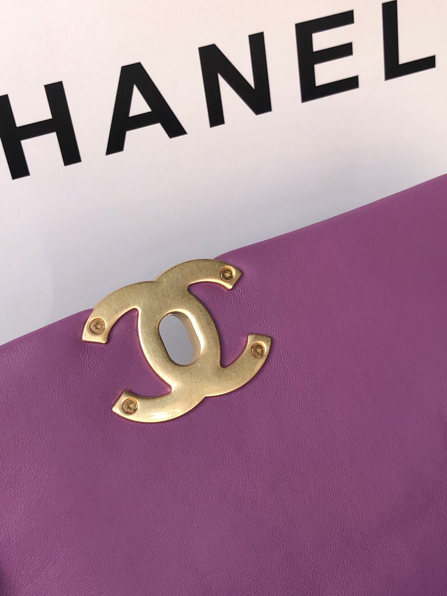 CHANEL 19 HANDBAG Shiny Leather, Gold-Tone, Silver-Tone & Ruthenium-Finish Metal Purple 6.2 ¡Á 10.1 ¡Á 3.5 in - Image 10