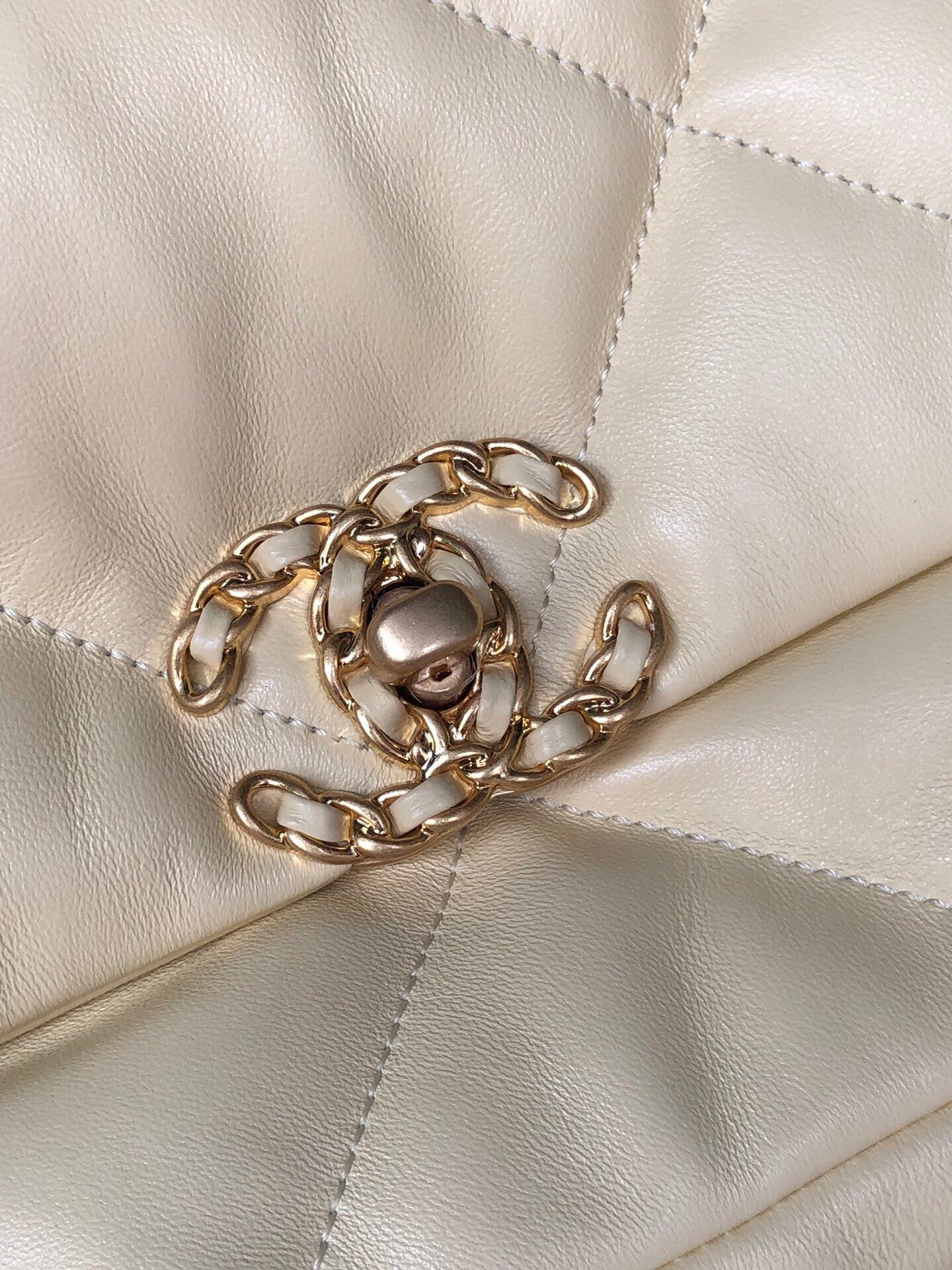 CHANEL 19 HANDBAG Shiny Leather, Gold-Tone, Silver-Tone & Ruthenium-Finish Metal Dark Yellow 6.2 ¡Á 10.1 ¡Á 3.5 in - Image 6