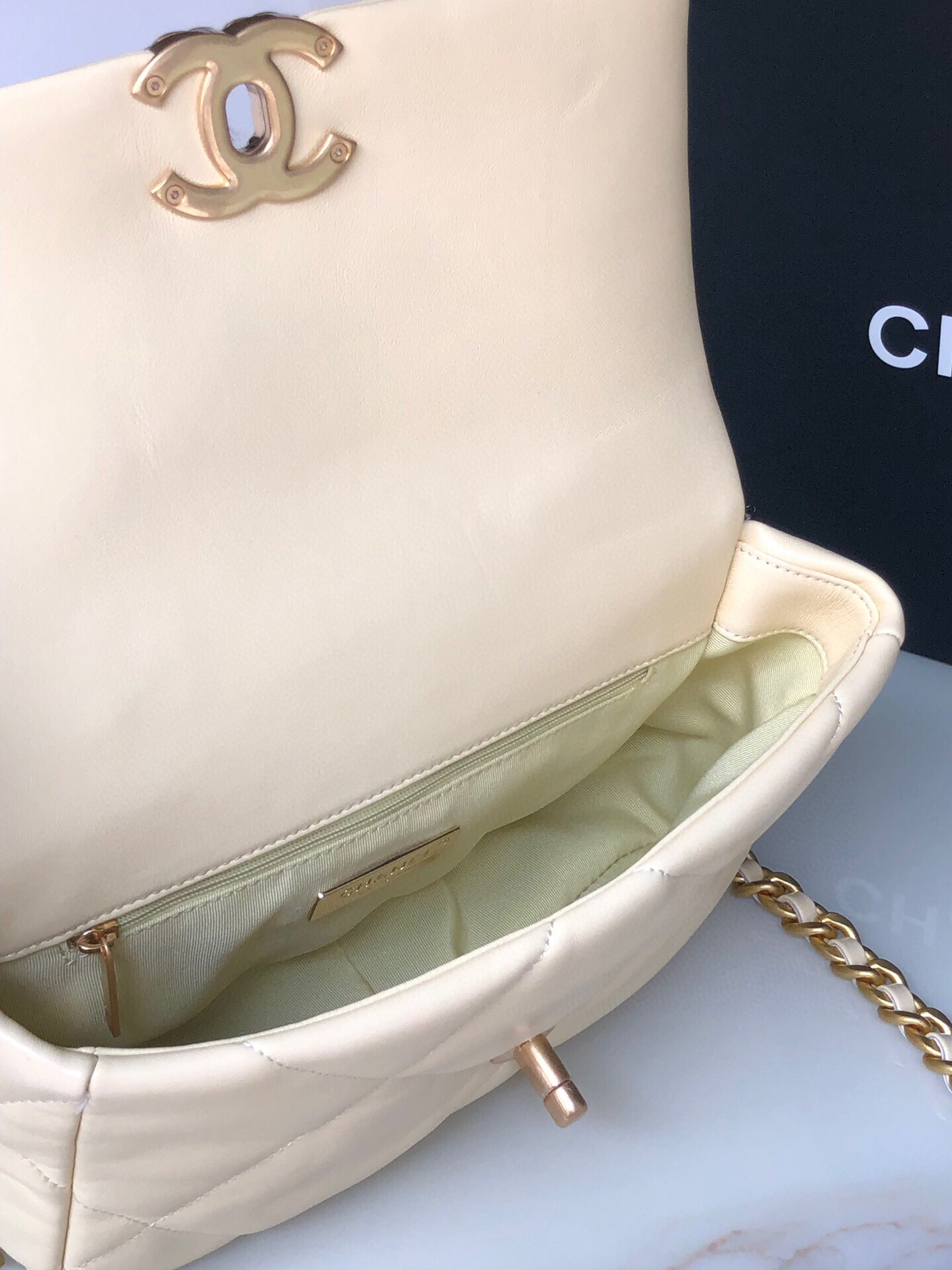 CHANEL 19 HANDBAG Shiny Leather, Gold-Tone, Silver-Tone & Ruthenium-Finish Metal Dark Yellow 6.2 ¡Á 10.1 ¡Á 3.5 in - Image 9
