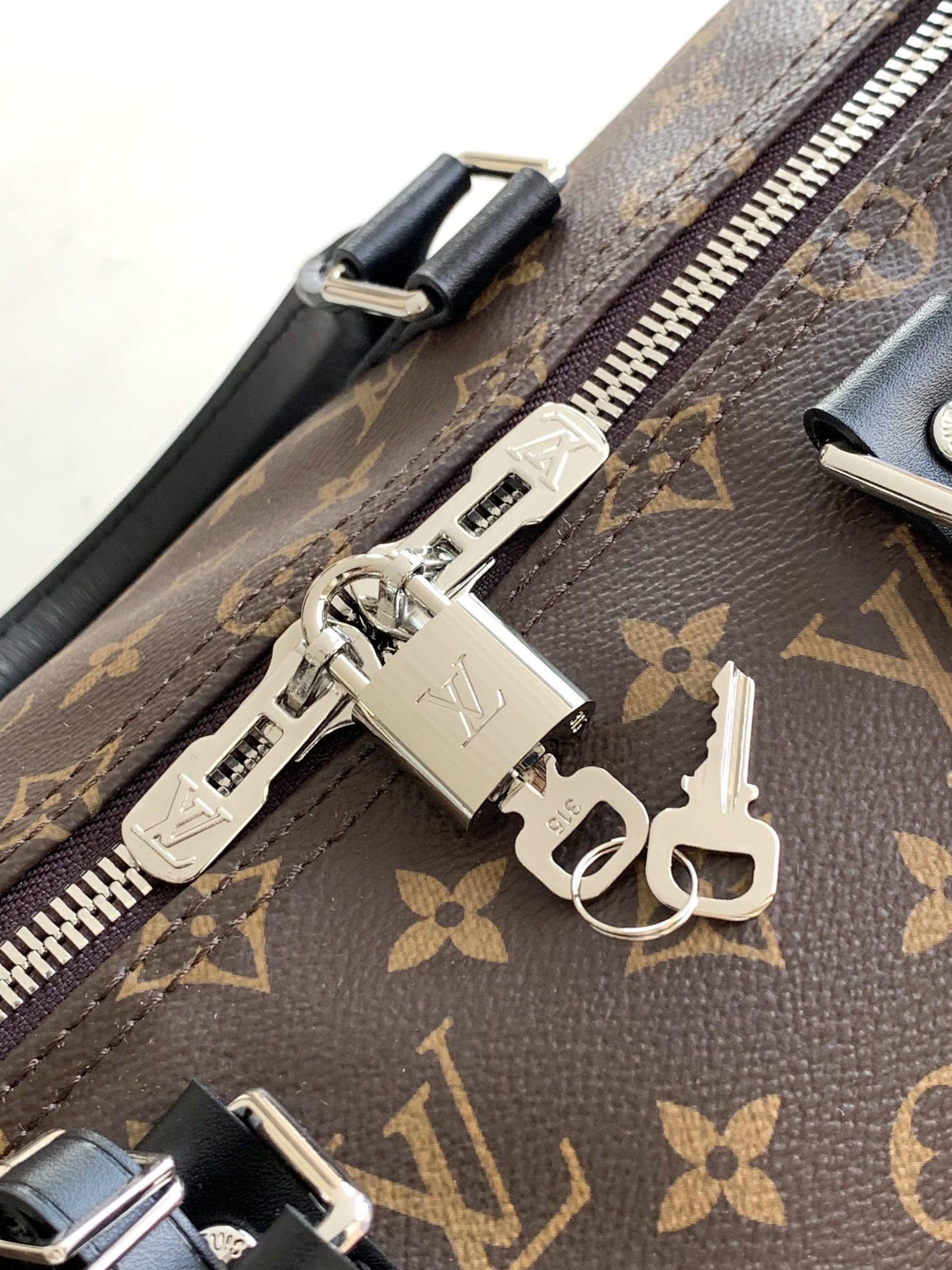 Louis Vuitton Keepall Bandouli¨¨re 45 M56711 - Image 8