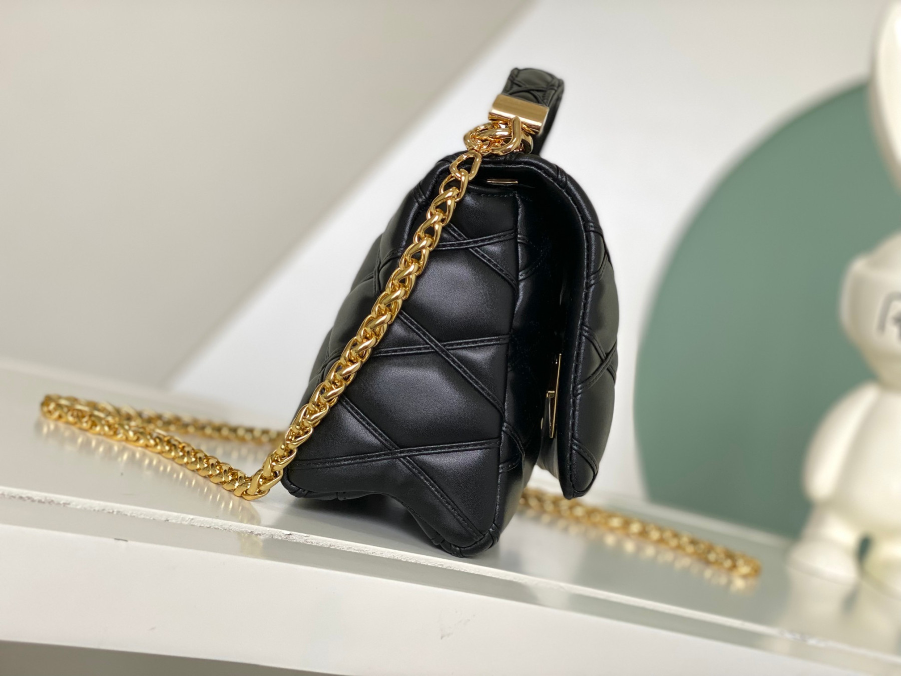 LOUIS VUITTON M22891 GO-14 MM 9.1 x 6.3 x 3.9 inches - Image 3