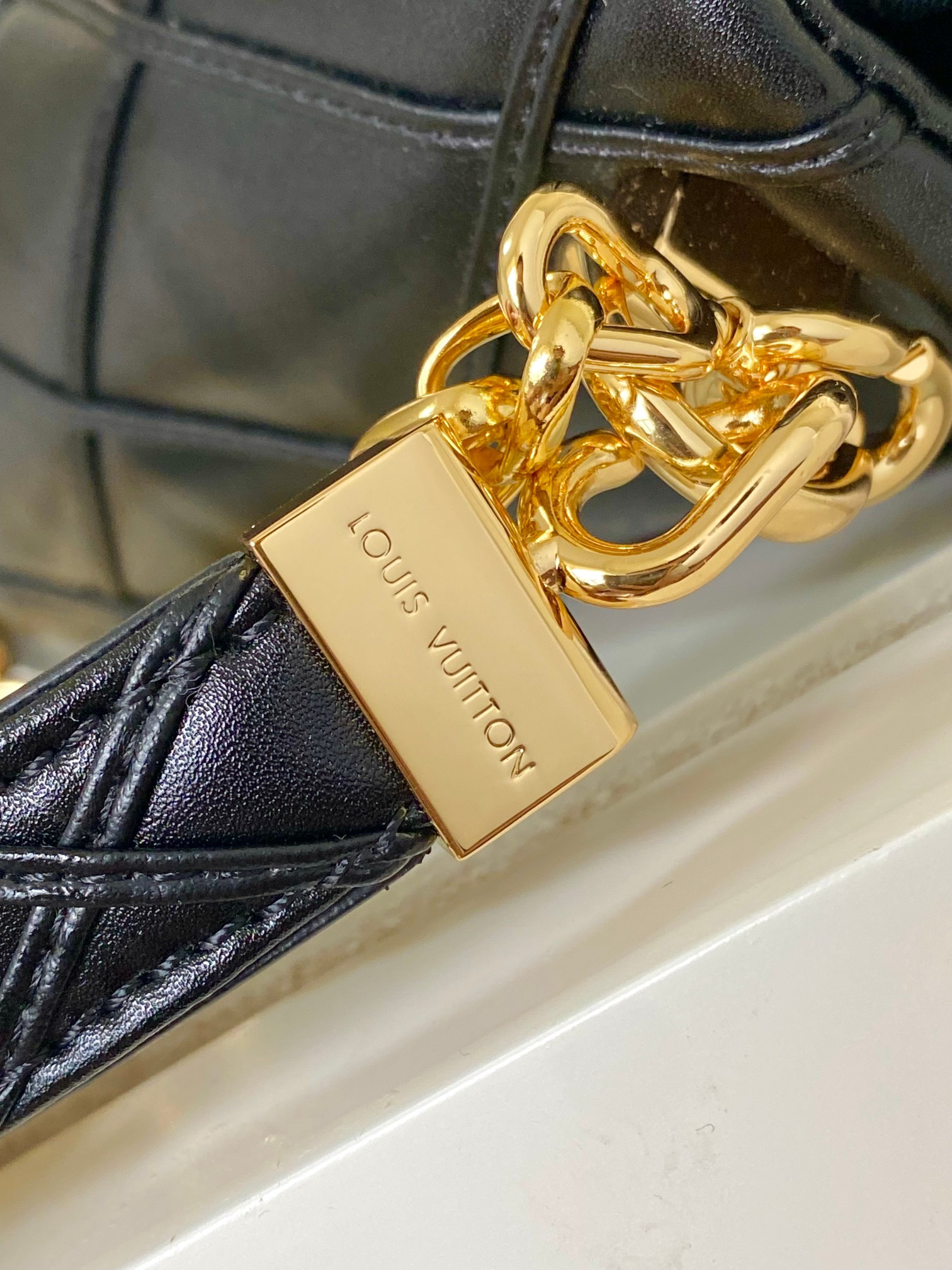 LOUIS VUITTON M22891 GO-14 MM 9.1 x 6.3 x 3.9 inches - Image 7