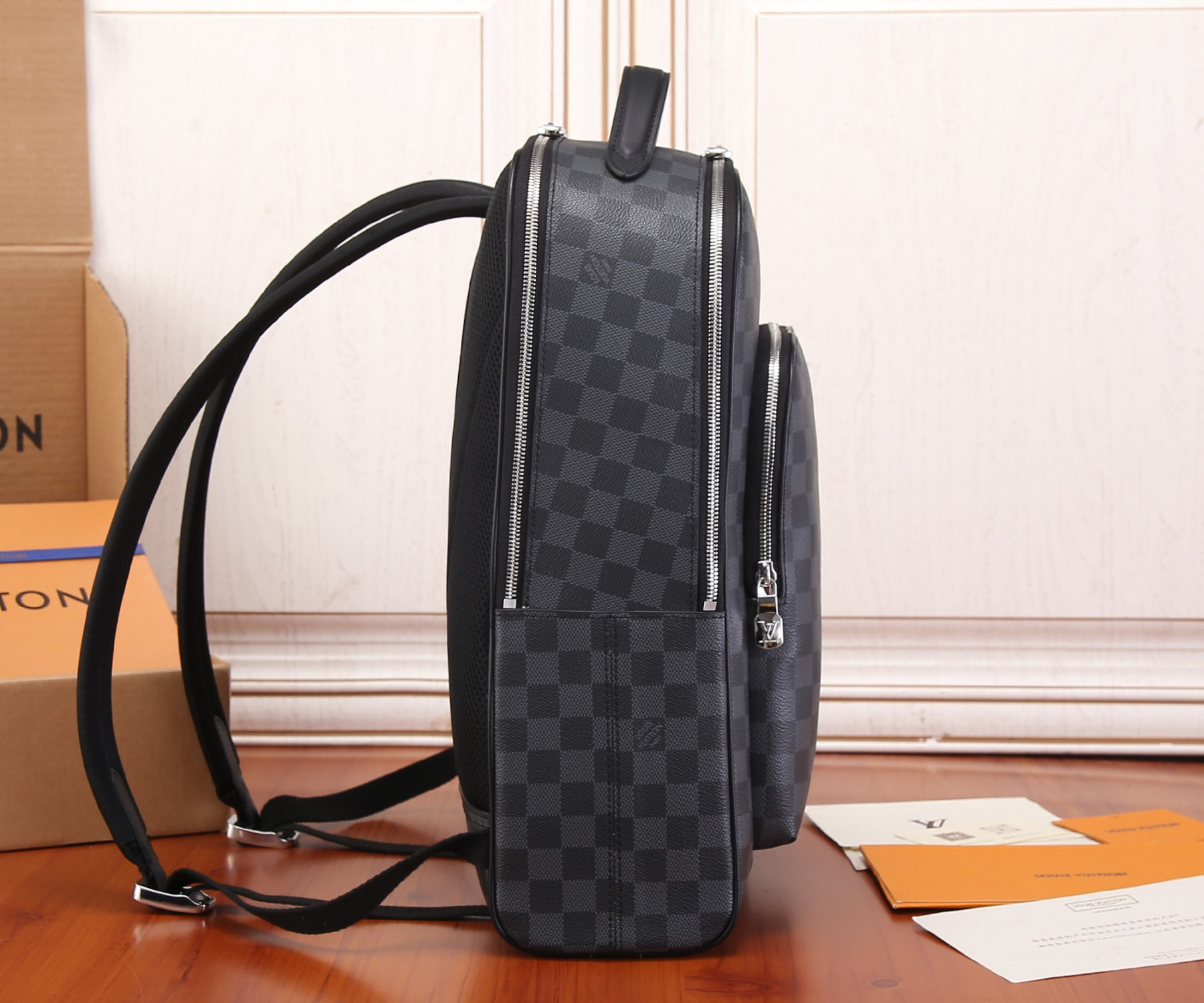 Louis Vuitton N40499 Avenue Backpack 40 x 31 x 15 cm - Image 3