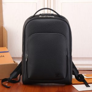 Alternative view of Louis Vuitton M30977 Avenue Backpack 40 x 31 x 15 cm