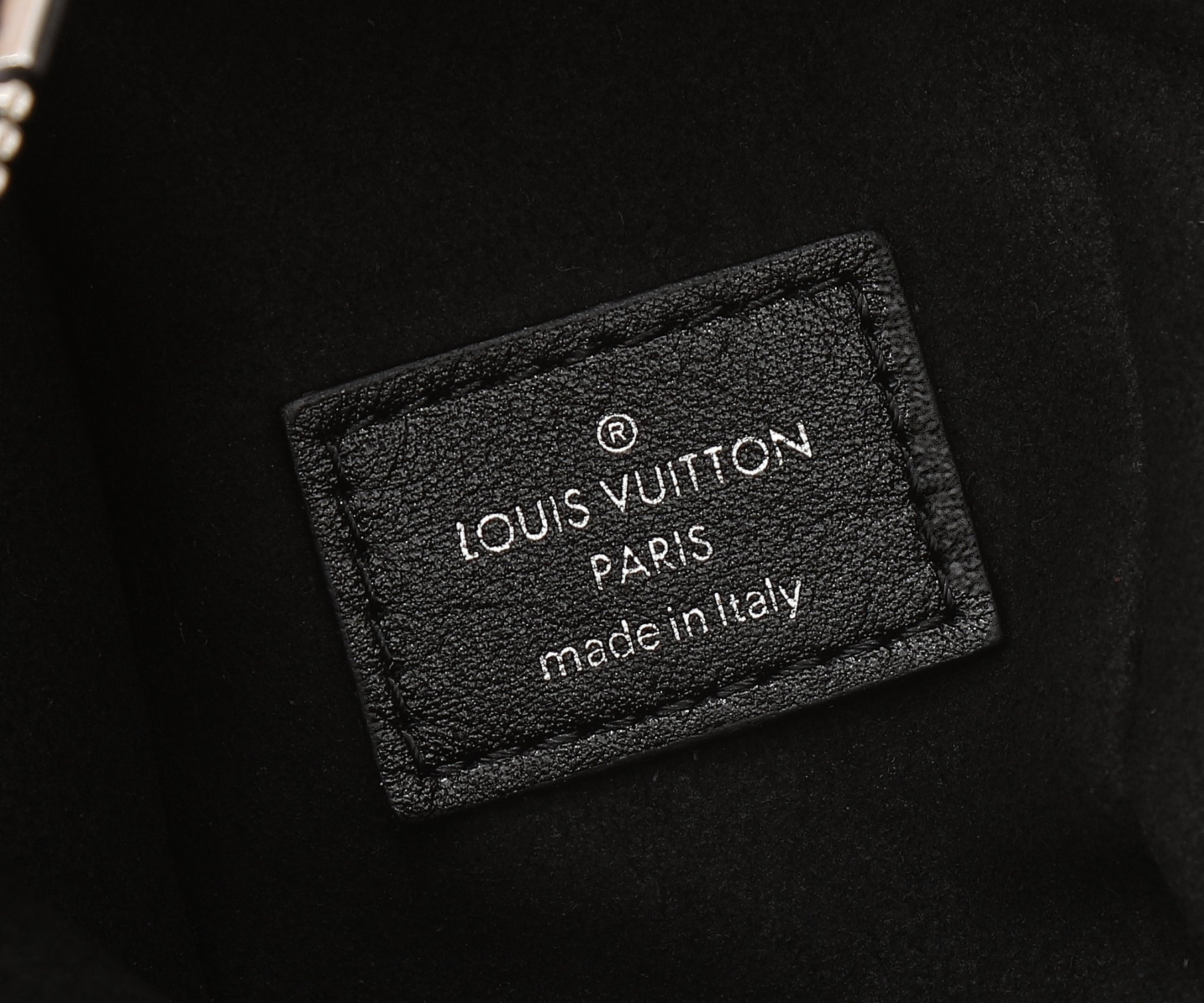 LV Side Trunk MM M25160 8.3 x 5.5 x 2.4 inches - Image 10