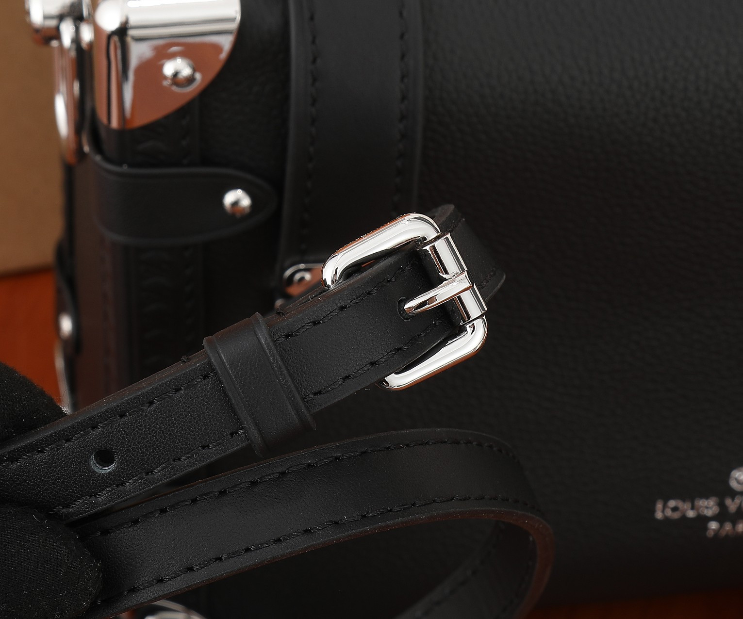 LV Side Trunk MM M25160 8.3 x 5.5 x 2.4 inches - Image 13