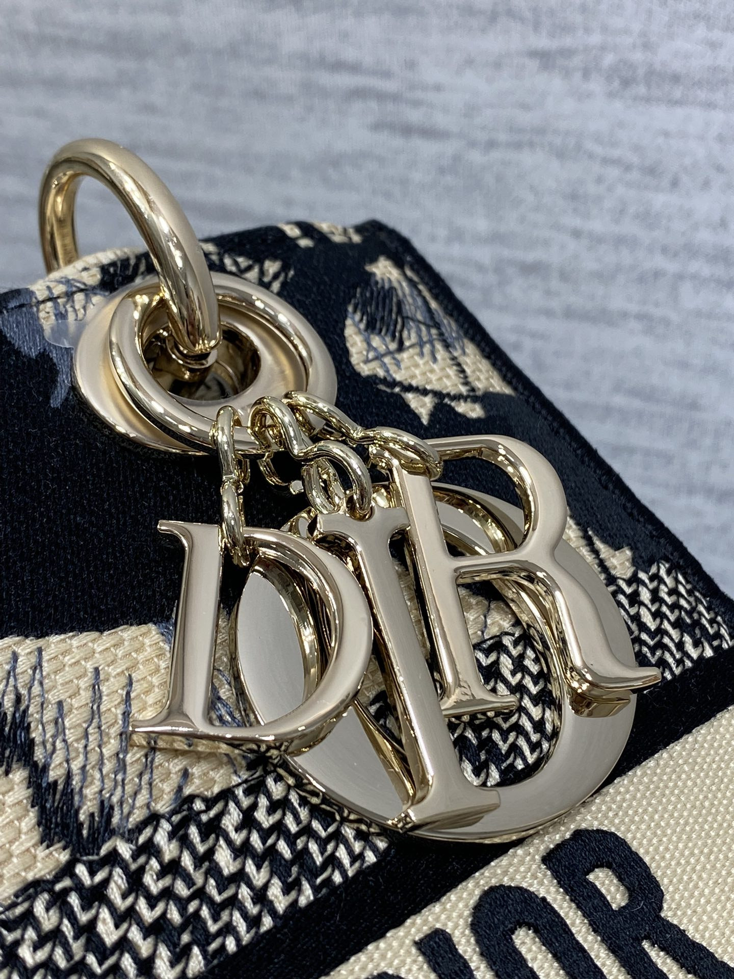 DIOR Lady Bag 24x11x20cm - Image 10