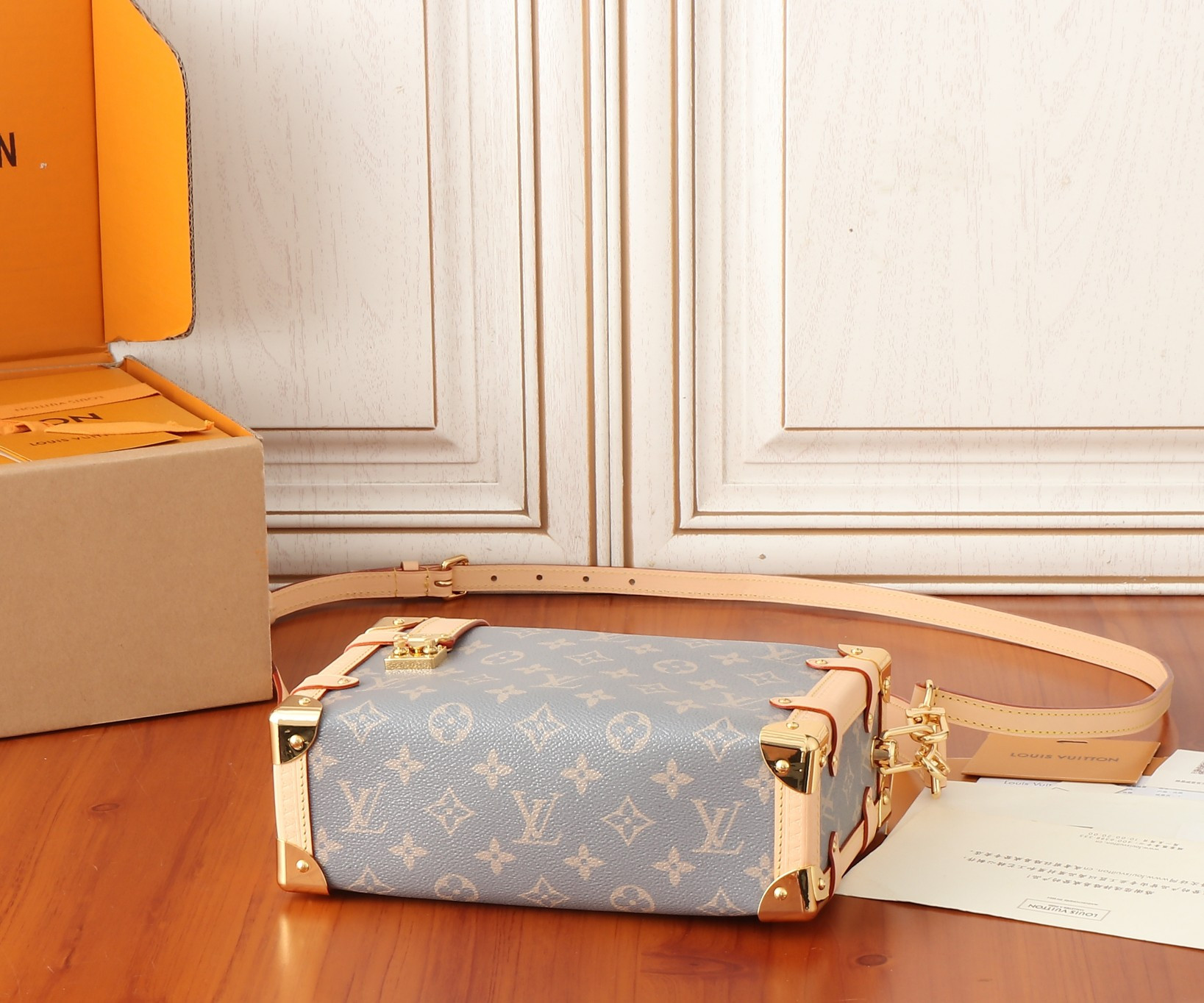 LV Side Trunk M12428 21x14x6CM - Image 5