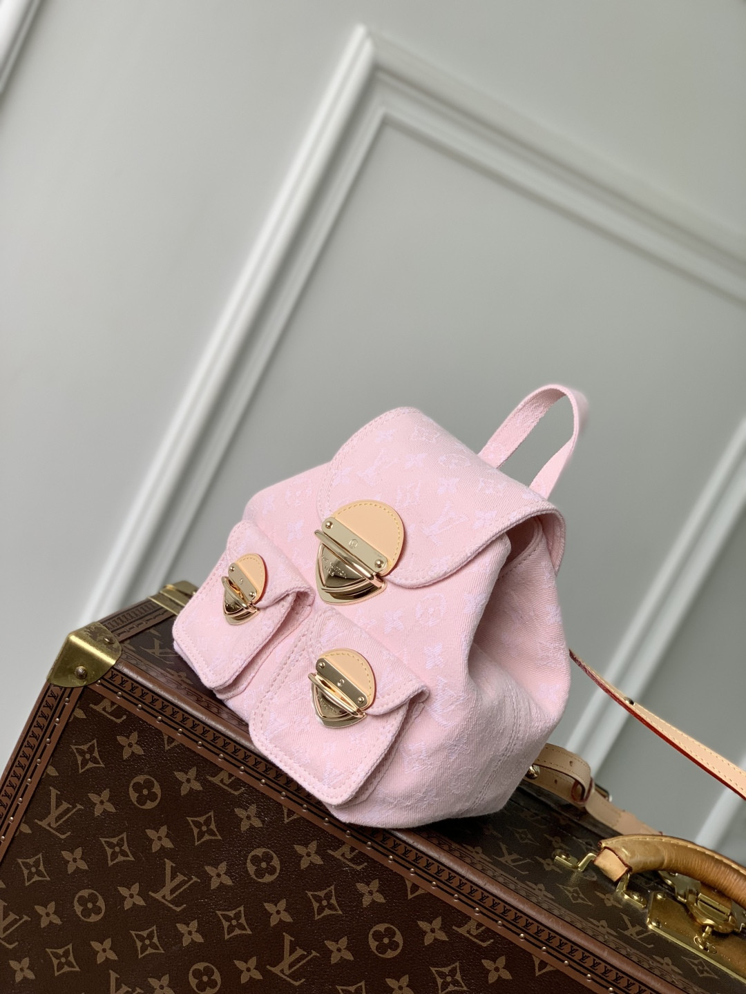 LV Venice Backpacks M13031 24 x 26 x 7 cm - Image 3