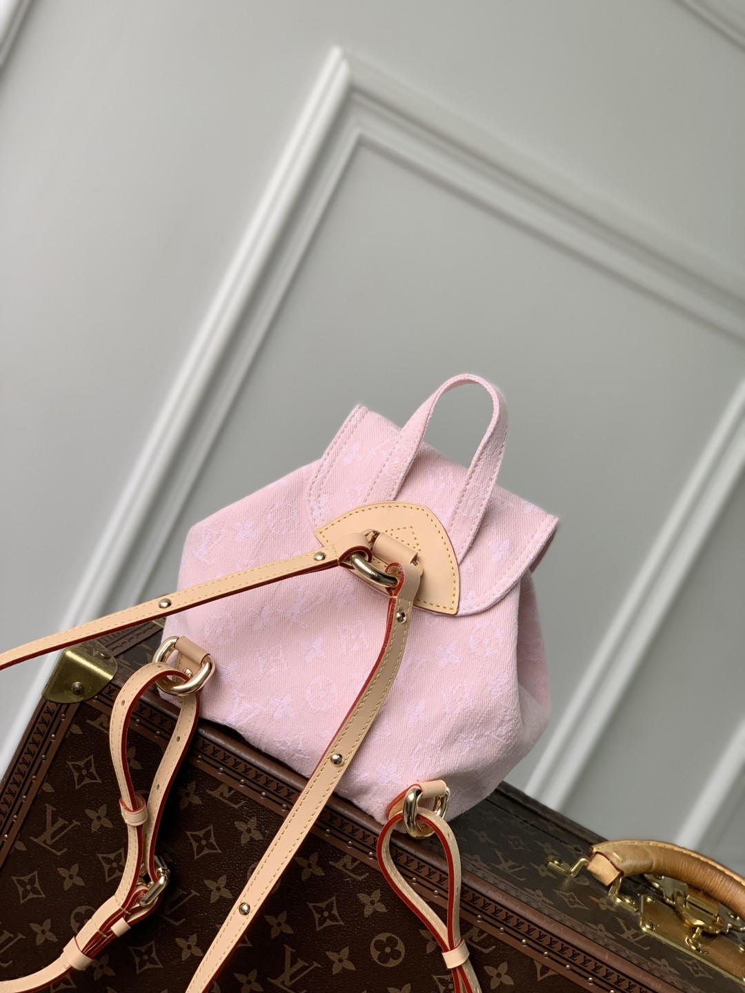 LV Venice Backpacks M13031 24 x 26 x 7 cm - Image 4