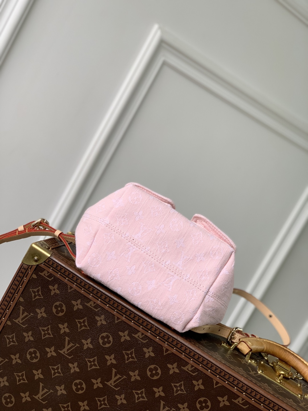 LV Venice Backpacks M13031 24 x 26 x 7 cm - Image 5