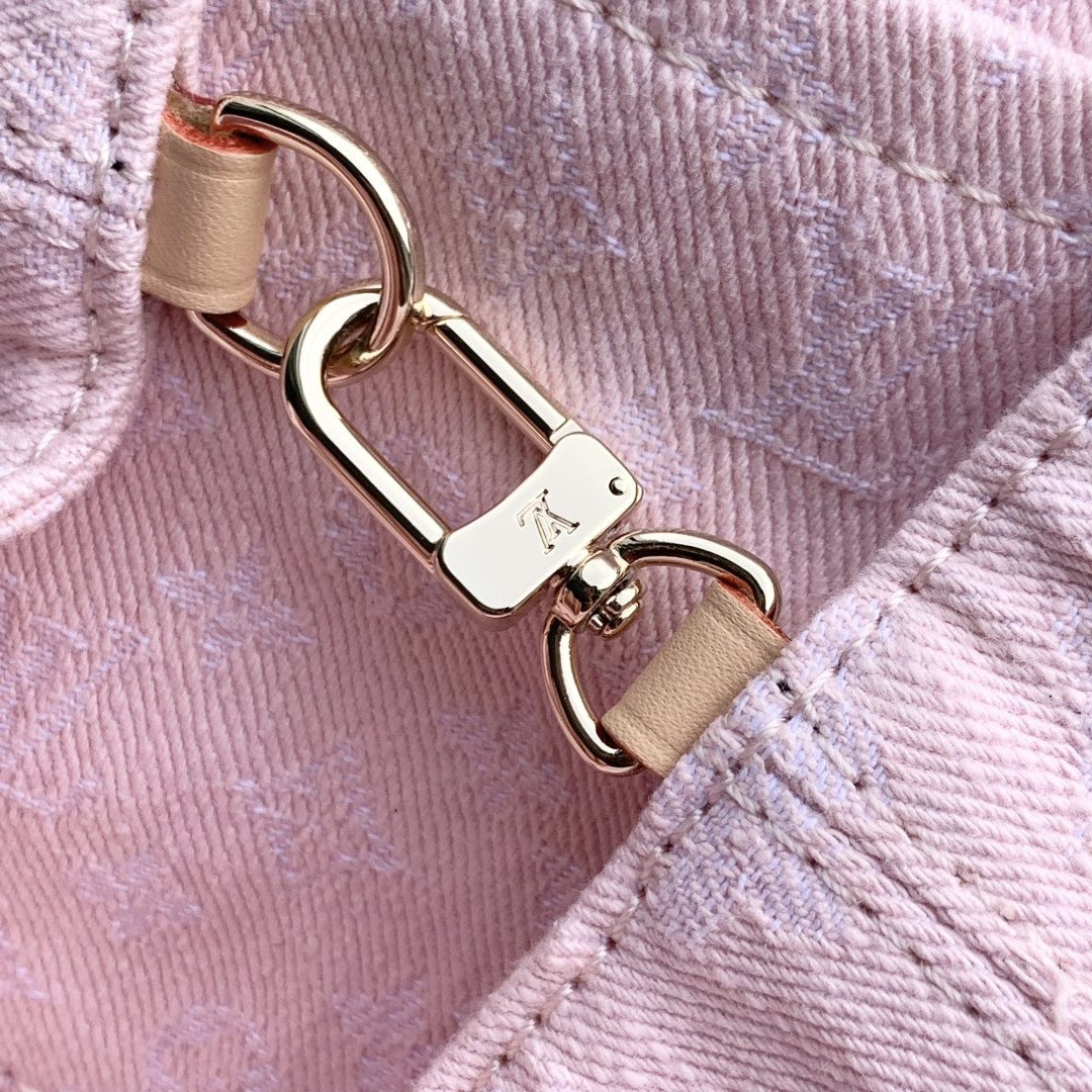 LV Venice Backpacks M13031 24 x 26 x 7 cm - Image 8
