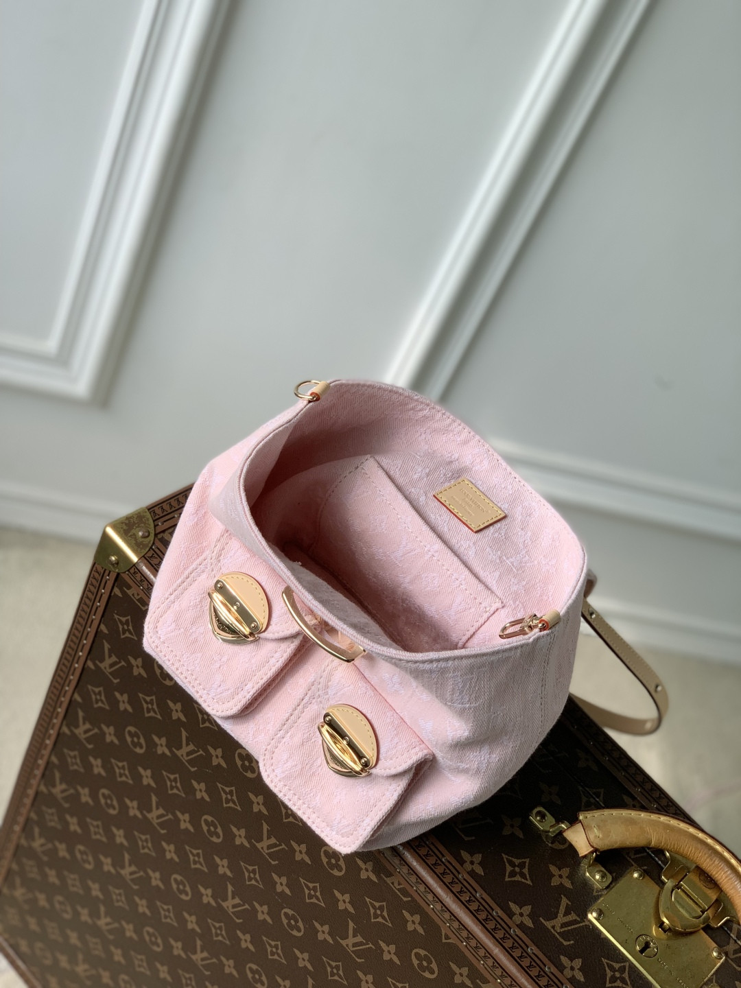 LV Venice Backpacks M13031 24 x 26 x 7 cm - Image 10