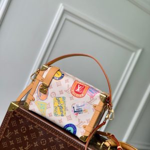 Alternative view of LV Side Trunk MM M14606 23.5 x 16 x 8.5 cm