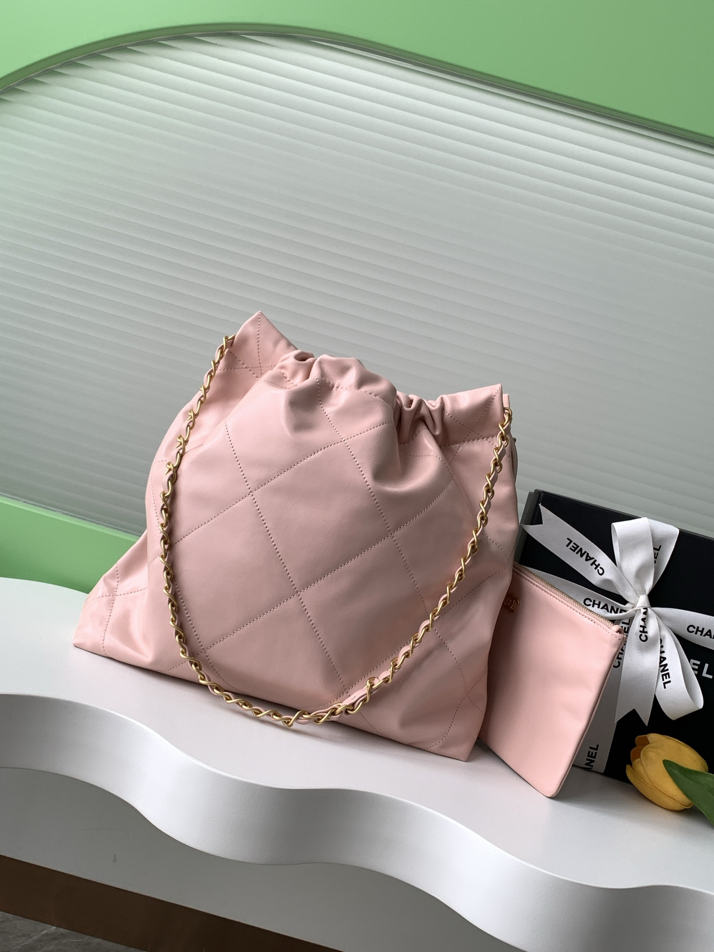 CHANEL 22 SMALL HANDBAG AS3260 35x37x7cm - Image 4