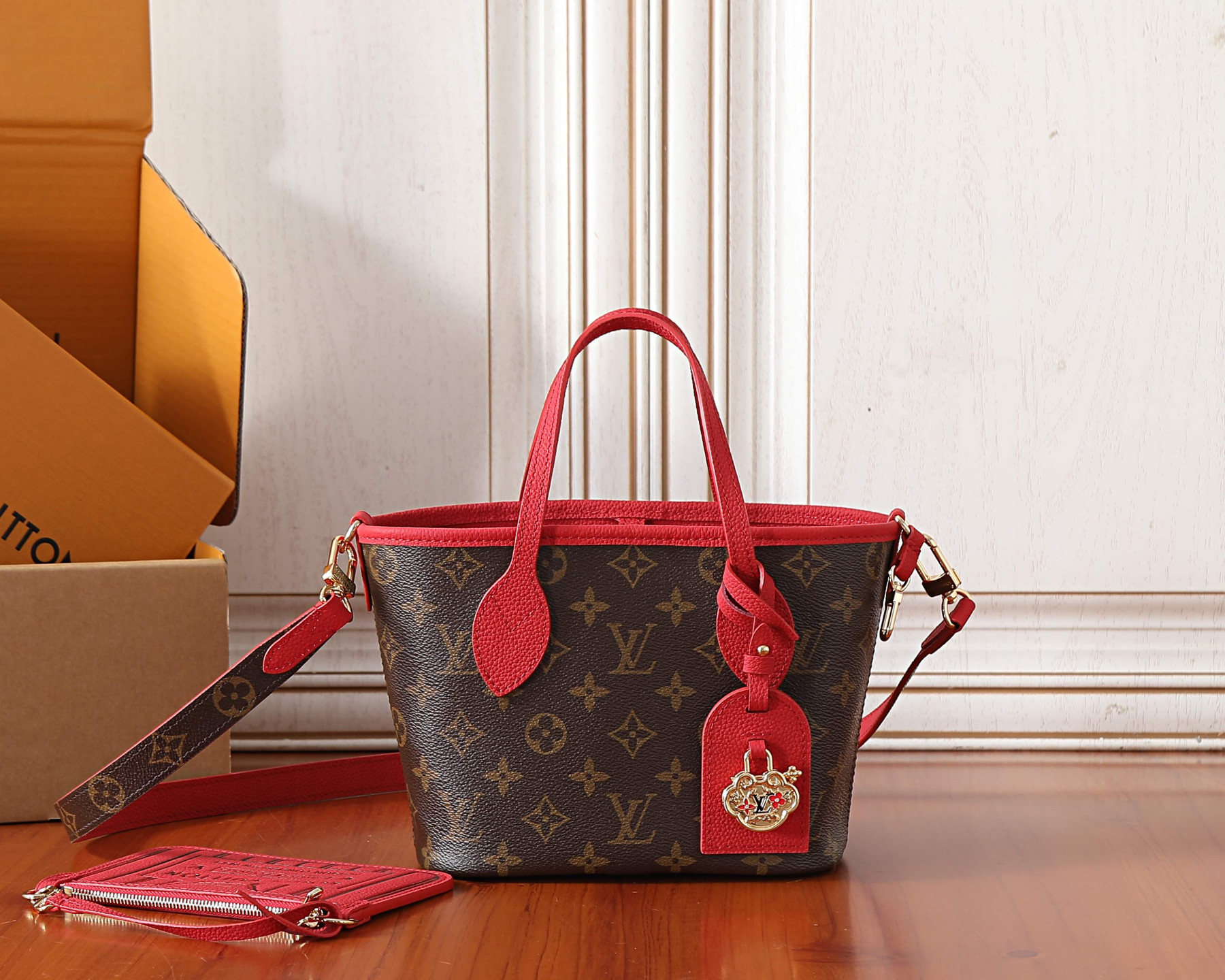 LV NEVERFULL INSIDE OUT BB Handbag M28318 16.5x11x26.5cm - Image 2