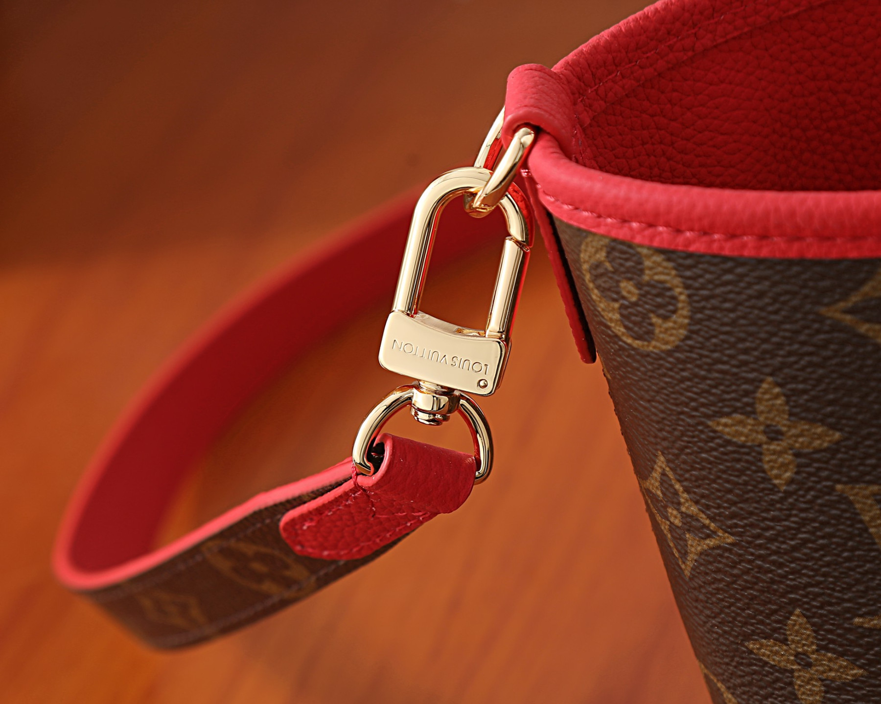 LV NEVERFULL INSIDE OUT BB Handbag M28318 16.5x11x26.5cm - Image 8