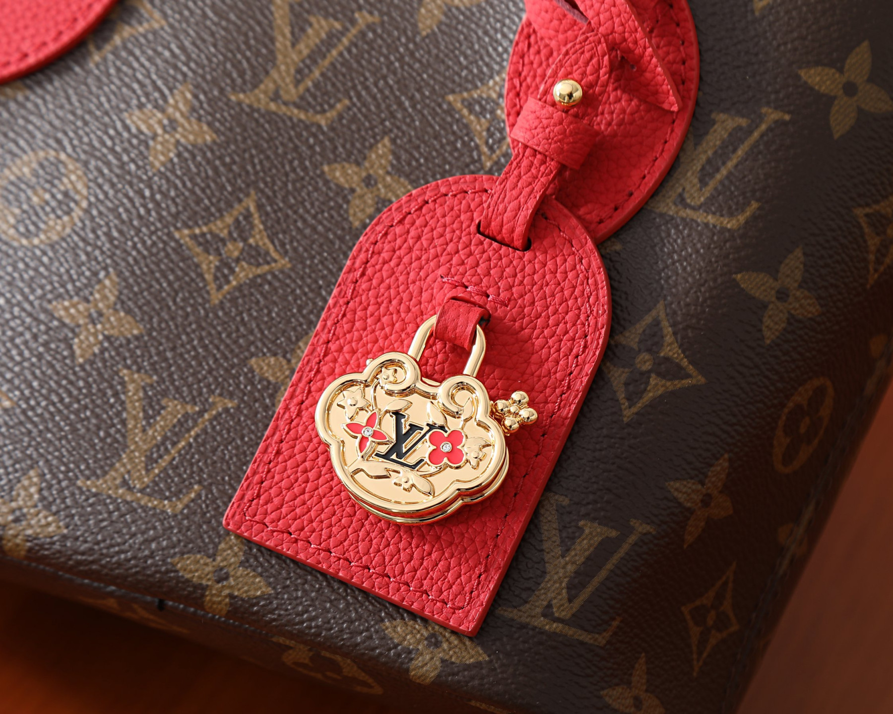 LV NEVERFULL INSIDE OUT BB Handbag M28318 16.5x11x26.5cm - Image 11