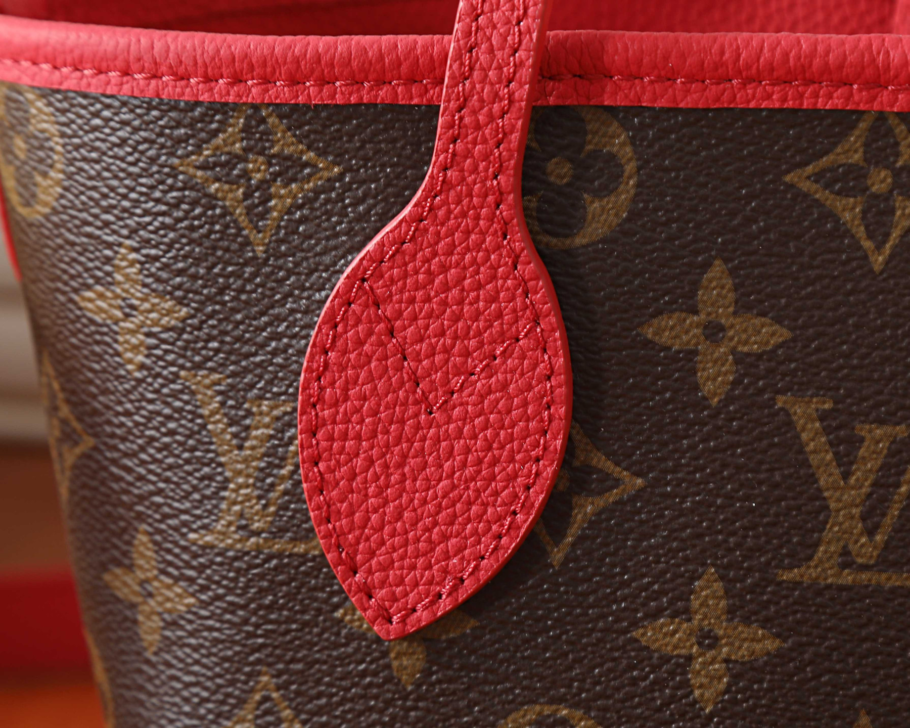 LV NEVERFULL INSIDE OUT BB Handbag M28318 16.5x11x26.5cm - Image 15