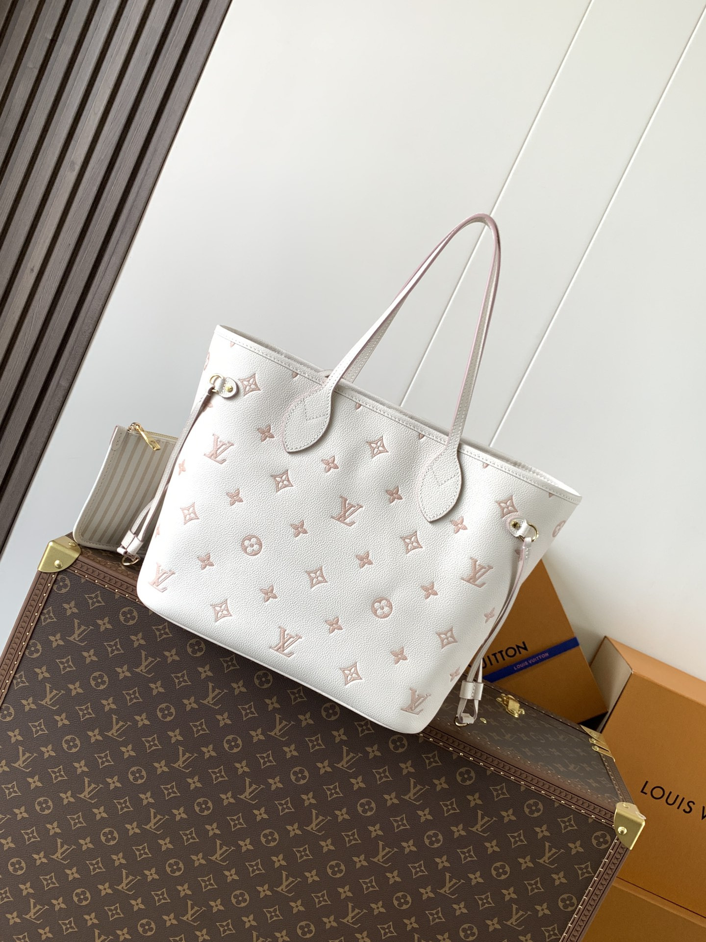 LV Neverfull MM M14285 31x28x14cm Without Box