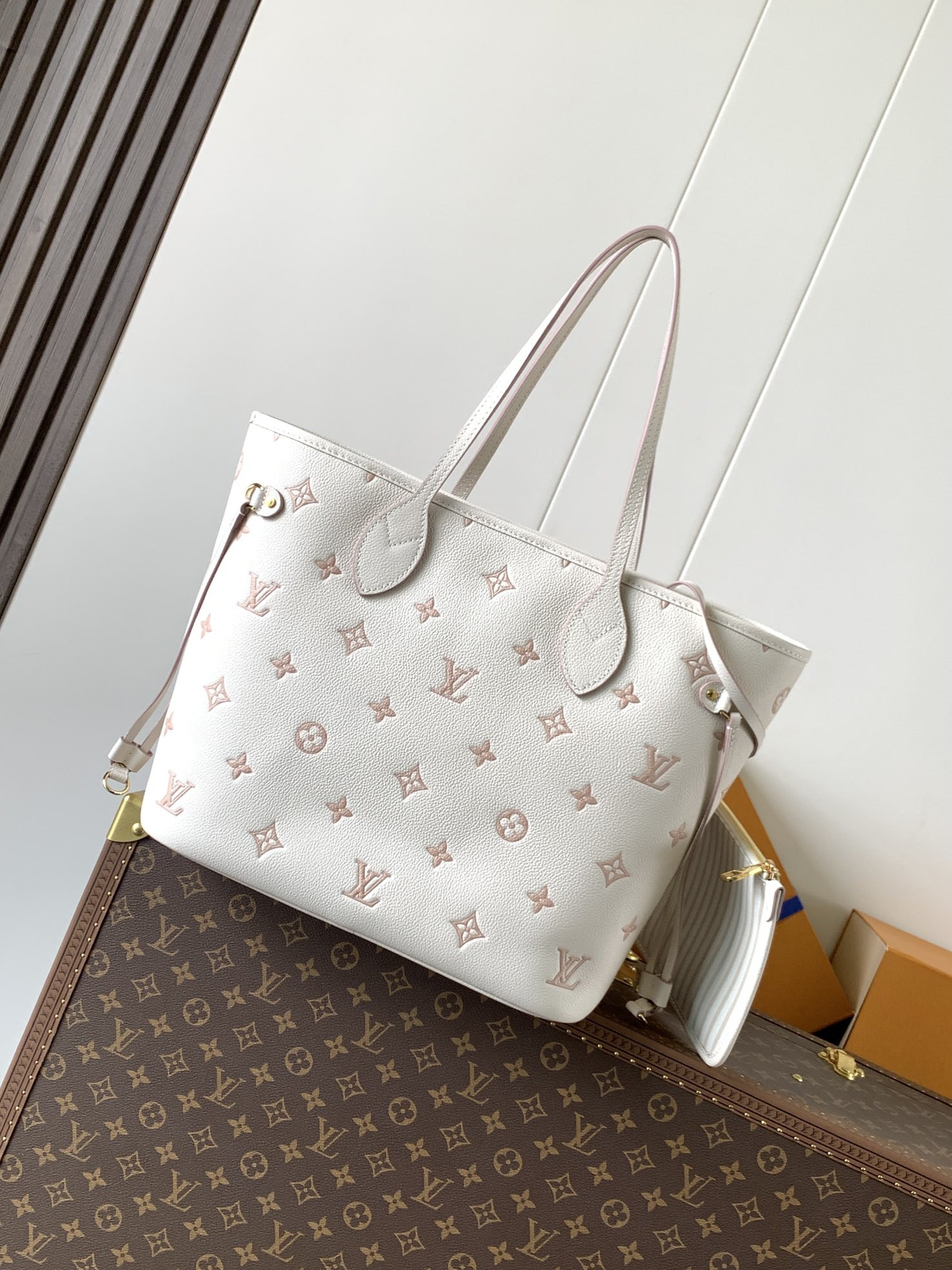 LV Neverfull MM M14285 31x28x14cm Without Box - Image 4