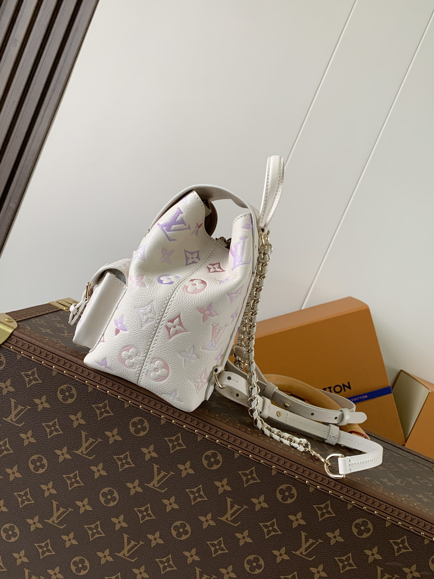 LV BACKUP Backpack M15113 20x22x14cm - Image 3