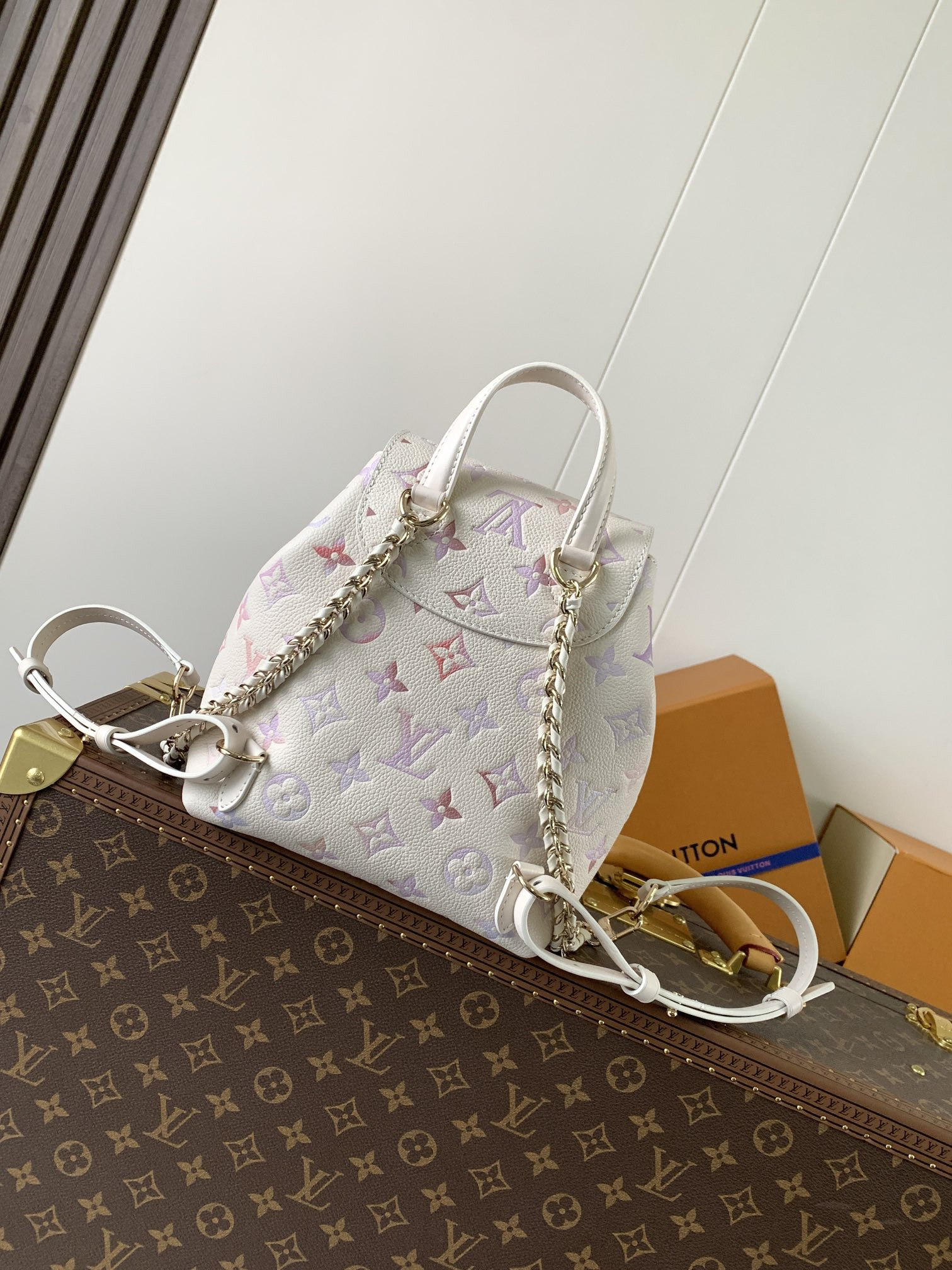LV BACKUP Backpack M15113 20x22x14cm - Image 4