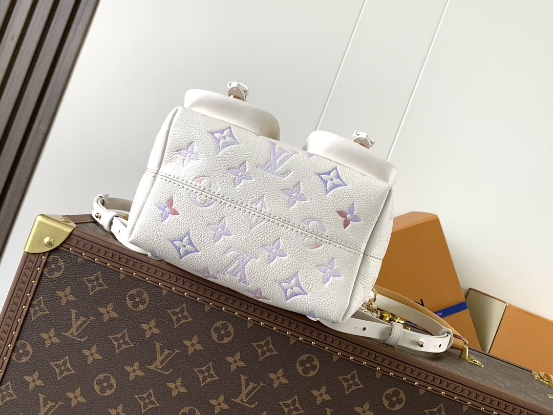 LV BACKUP Backpack M15113 20x22x14cm - Image 5